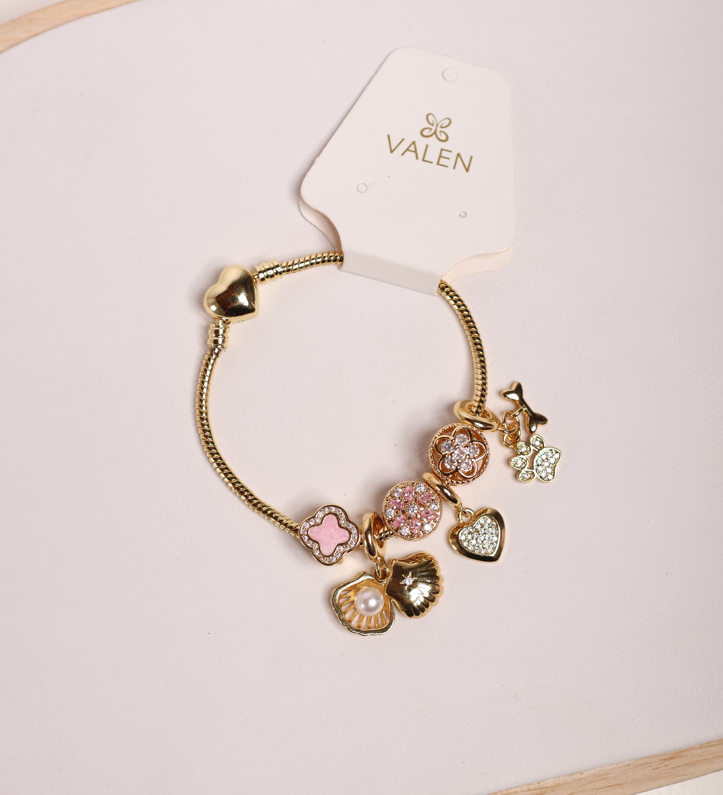 Charm trébol rosado