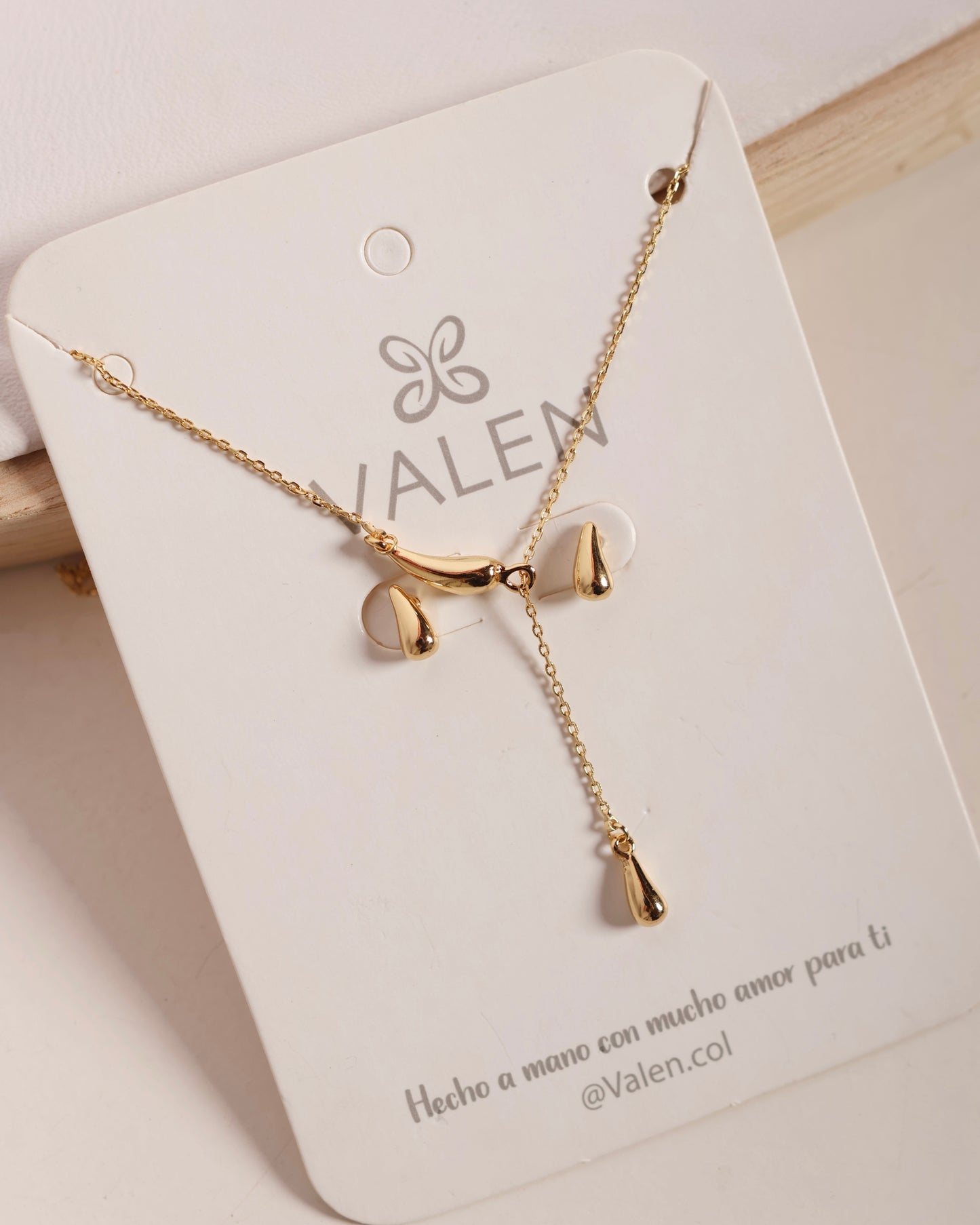Set collar gota