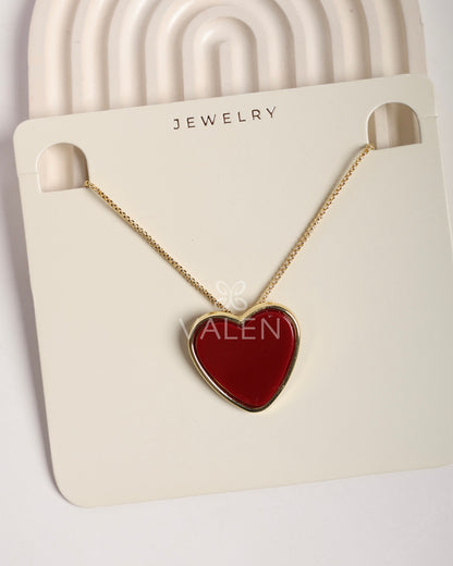 Collar corazón vinotinto