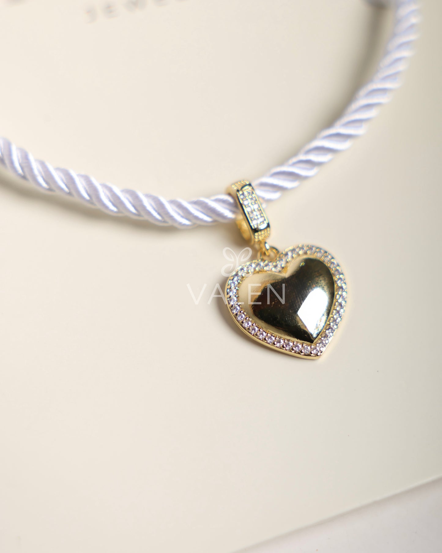 Collar corazón - blanco