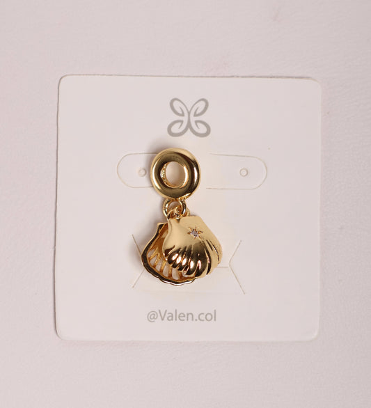 Charm concha y perla